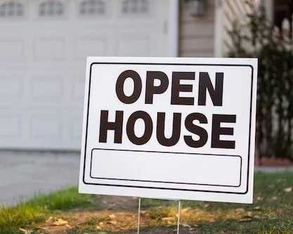 custom-real-estate-signs-in-port-st-lucie