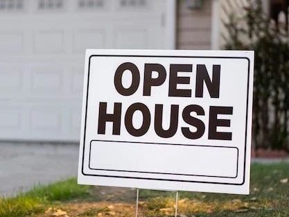 custom-real-estate-signs-in-port-st-lucie
