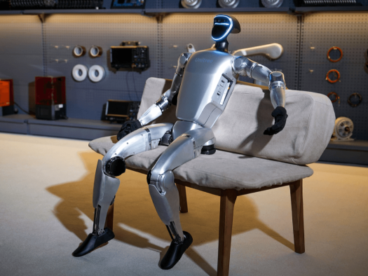 future-living-starts-here-ai-human-robot