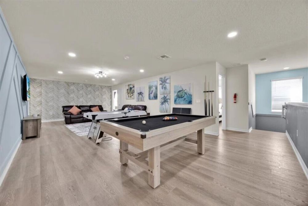 luxury-vacation-homes-near-disney-world-big-2