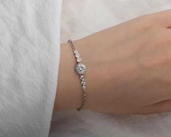 moissanite-tennis-bracelets-elegant-sparkle-luxury-style