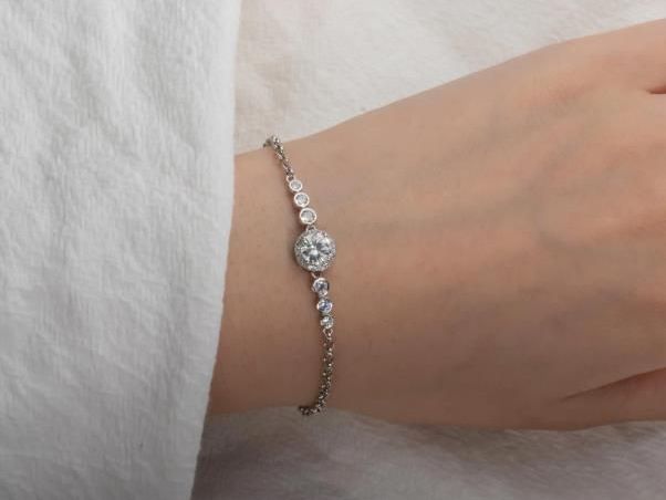 moissanite-tennis-bracelets-elegant-sparkle-luxury-style