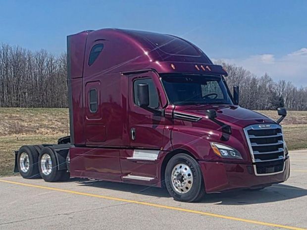 premium-freightliner-trucks-for-sale-at-trusted-auction-prices