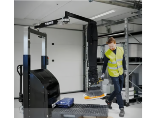 improving-workflow-efficiency-with-ergonomic-lifting-equipment-small-0