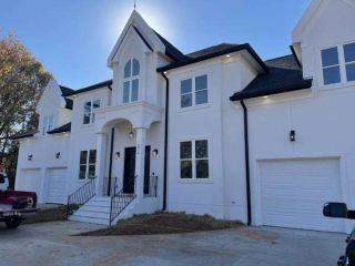 premium-custom-home-builders-charlotte-nc-build-with-confidence-small-0