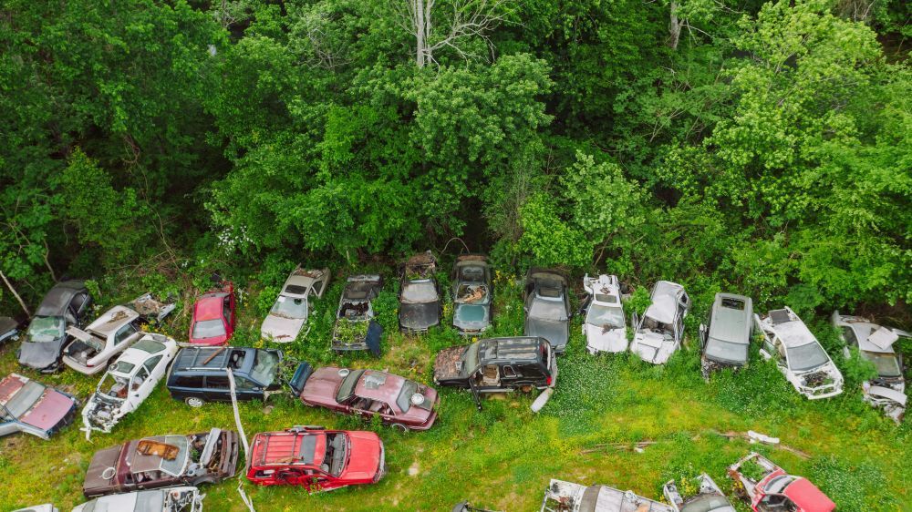we-buy-junk-cars-quick-quotes-and-fast-pickup-big-1