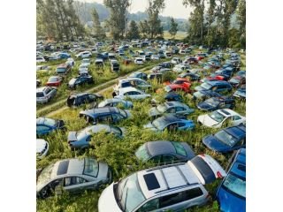 we-buy-junk-cars-quick-quotes-and-fast-pickup-small-0