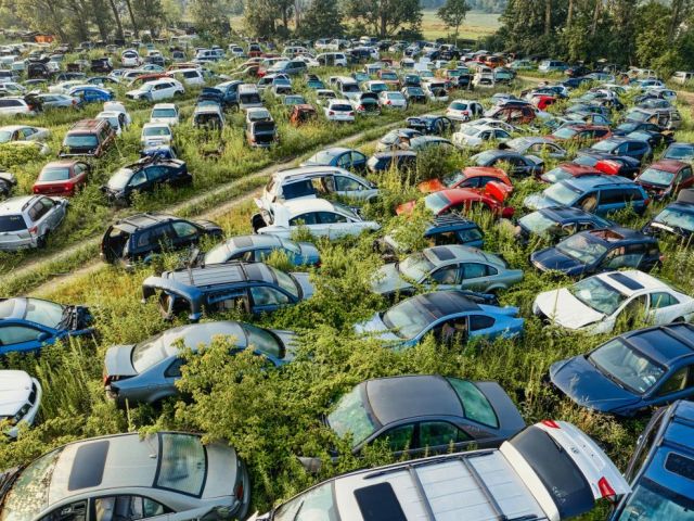 we-buy-junk-cars-quick-quotes-and-fast-pickup