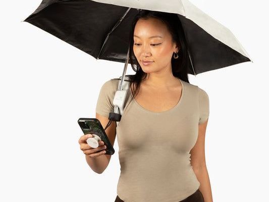 lightweight-shoulder-umbrella-holder-for-outdoor-comfort