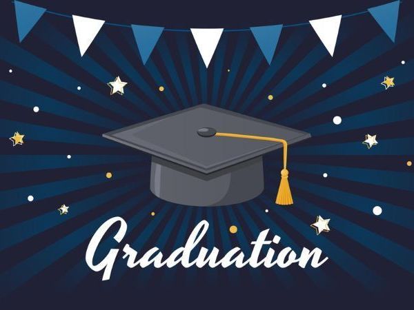 graduation-banner-vs-posters-which-works-best