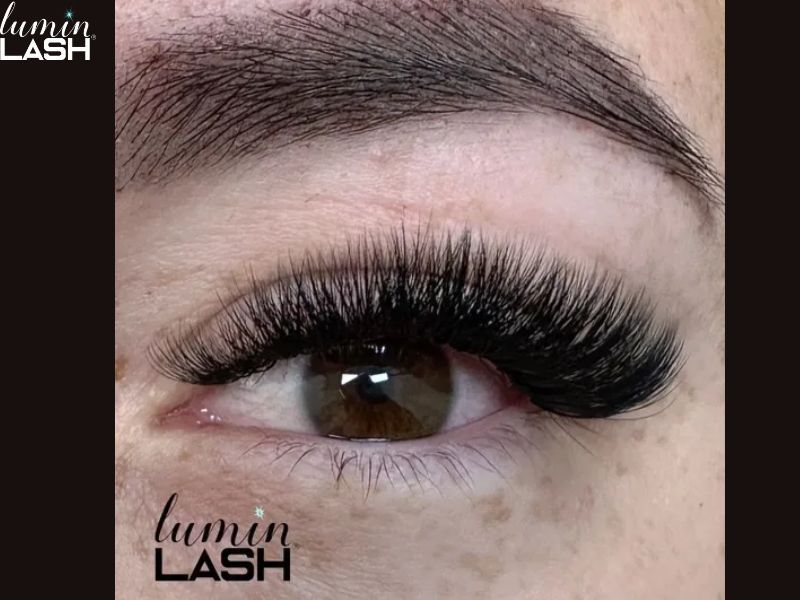 top-reasons-to-try-eyelash-extensions-missouri-city-big-0