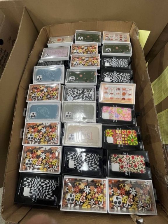 assorted-phone-cases-92-off-original-retail-big-3