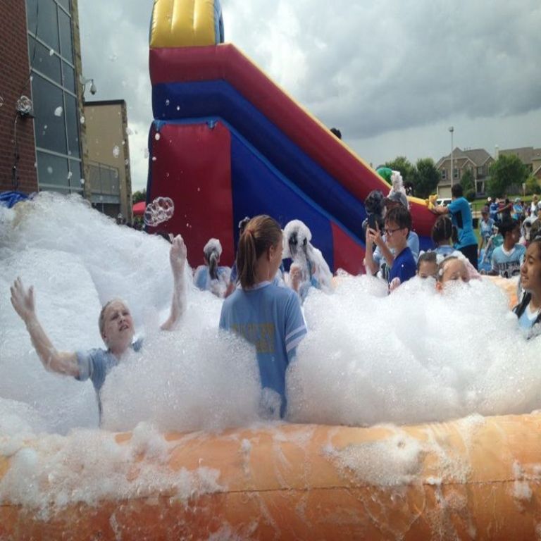 foam-machine-rentals-for-outdoor-parties-big-0