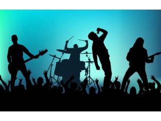 band-musician-in-saint-maeten-small-0
