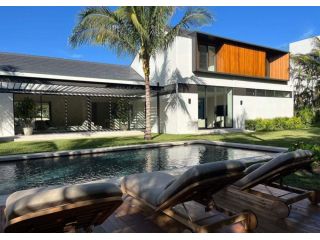 affordable-impact-glass-windows-miami-fl-for-homes-businesses-small-0