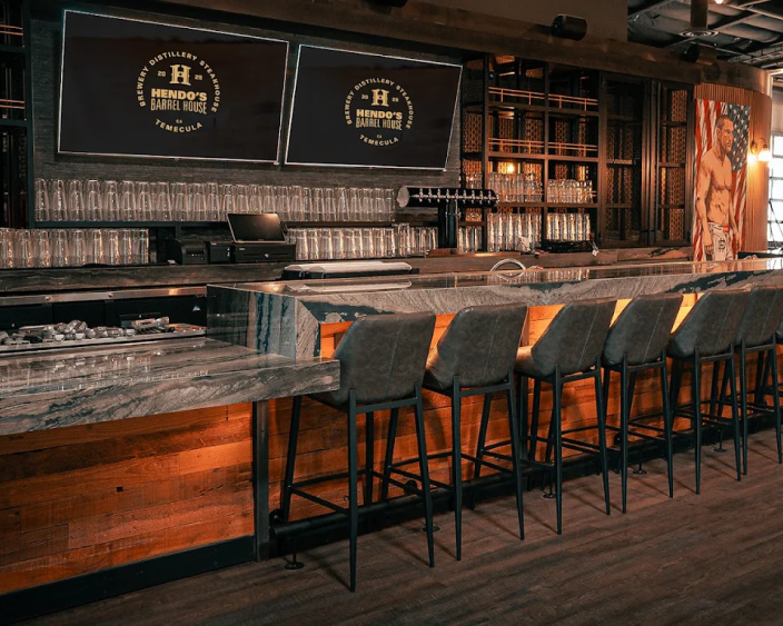 hendos-barrel-house-temecula-american-restaurant