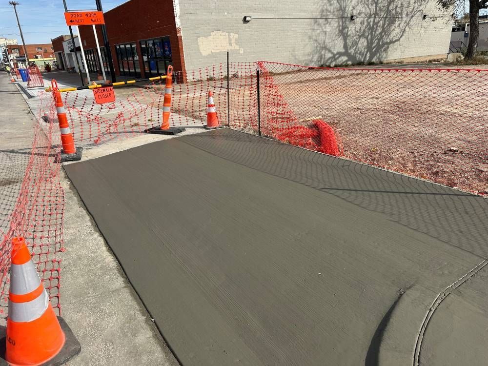 concrete-installation-repair-services-in-dallas-hi-tek-paving-big-0