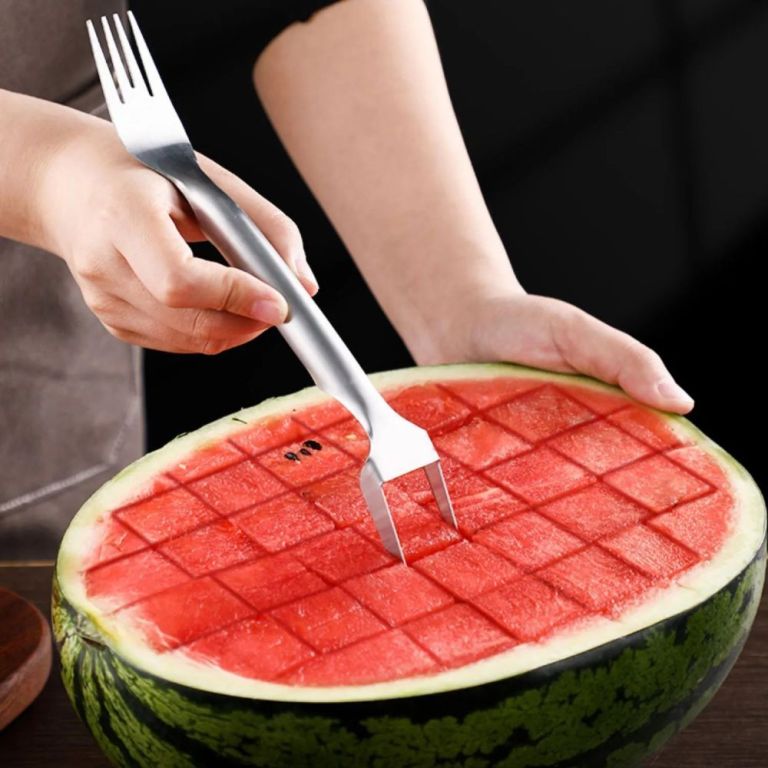 2-in-1-watermelon-fork-slicer-big-1