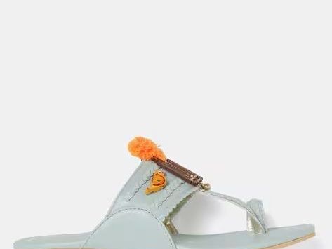embellished-kolhapuri-sandals