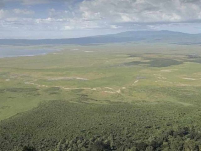 ngorongoro-crater-walking-safari