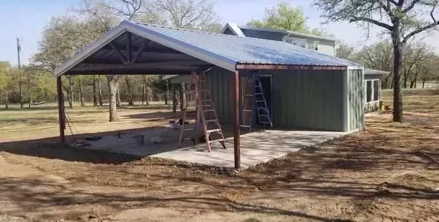 expert-custom-barn-construction-for-residential-commercial-use-big-0