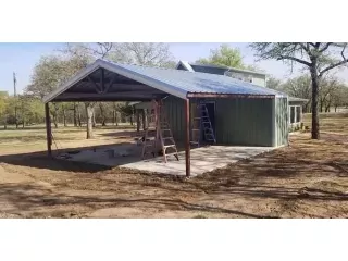 expert-custom-barn-construction-for-residential-commercial-use-small-0