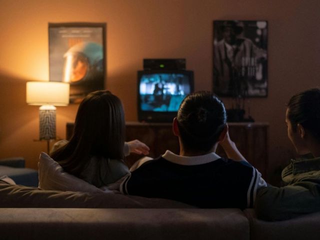 explore-trending-vertical-drama-series-on-your-phone-today