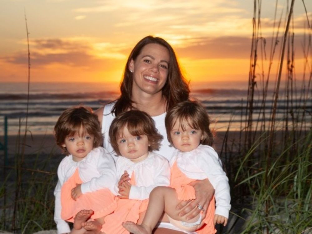 family-photographer-near-me-capture-precious-moments-big-0