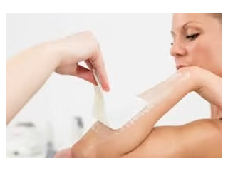 professional-waxing-services-for-smooth-skin-contour-day-spa-small-0