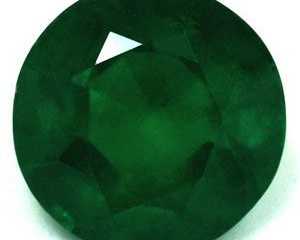 beautiful-emerald-green-stone-with-natural-shine