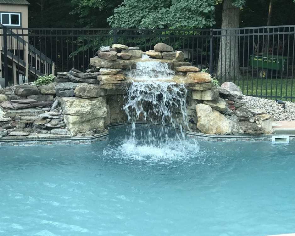 backyard-pool-builders-louisville-for-custom-outdoor-living