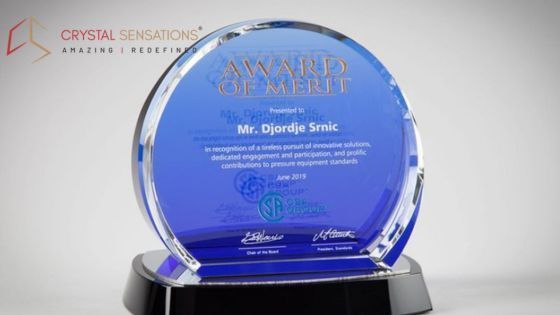 best-custom-crystal-trophy-for-award-ceremonies-big-0