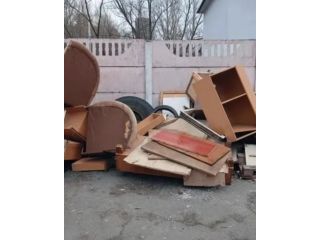 emergency-junk-removal-in-ipswich-small-0