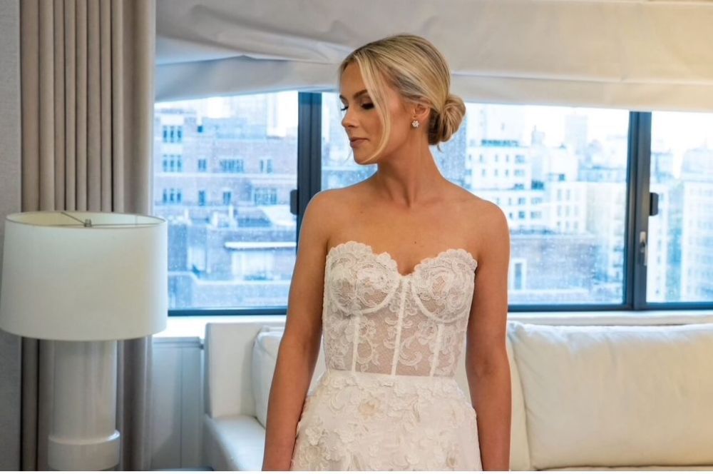 bridal-spray-tans-that-keep-everyone-photo-ready-big-0