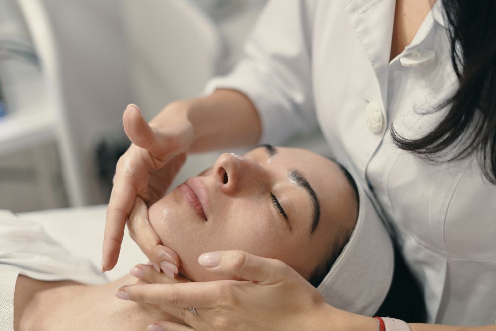 enhance-your-appearance-with-precision-treatments-big-0