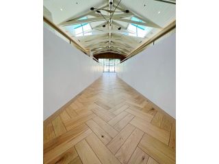 luxury-wood-flooring-solutions-in-los-angeles-california-small-0