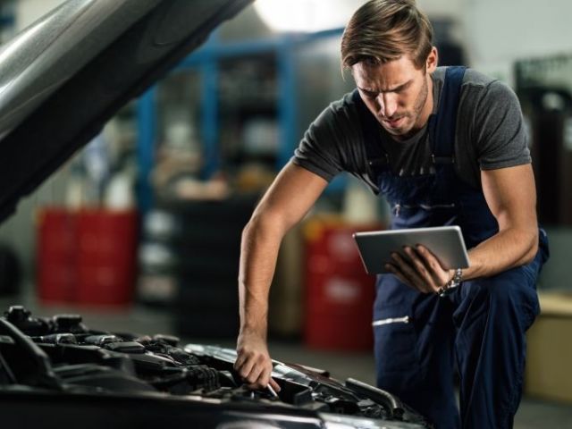 vehicle-diagnostics-solutions-by-sparq-for-accurate-performance