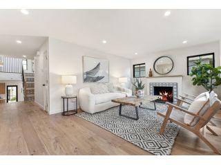 trusted-real-estate-photographers-in-houston-tx-for-standout-small-0