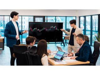 best-futures-prop-firm-comparison-guide-for-traders-small-0