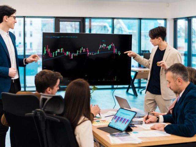 best-futures-prop-firm-comparison-guide-for-traders
