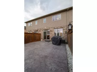 short-term-rentals-vacation-rentals-small-4