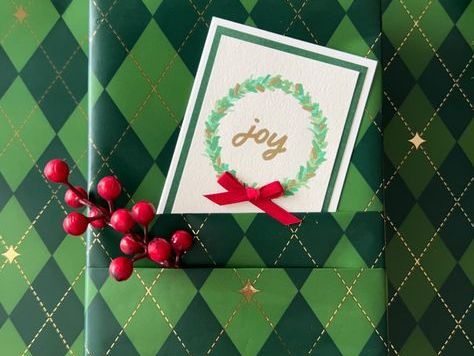 grow-your-product-branding-with-our-printed-wrapping-paper