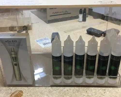 premium-cbd-display-cases-supplier-in-phoenix