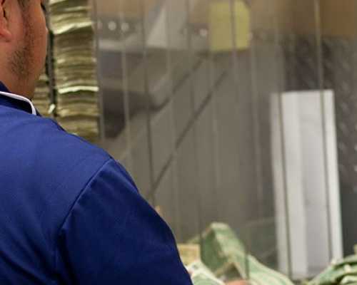 vaulting-service-in-california