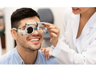 looking-for-a-trusted-clinic-for-eye-check-up-in-pitampura-small-0