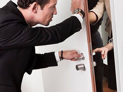 fast-professional-office-door-repair-solutions