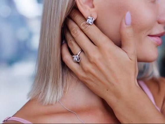 pearl-jewelry-skagway-perfect-gifts-with-timeless-charm