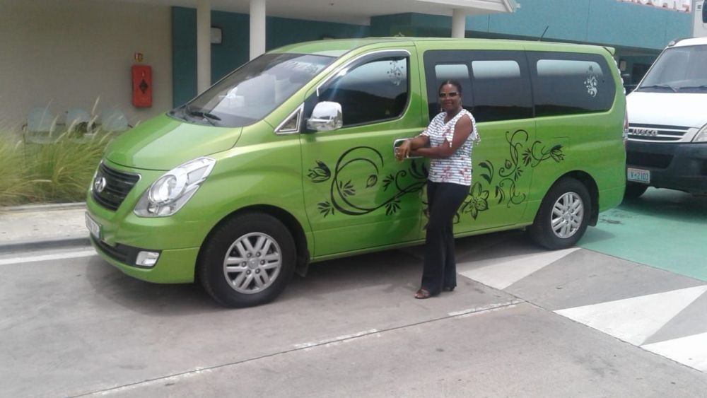 st-marteen-guided-tour-service-explore-the-island-like-a-local-big-0