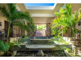 title-exclusive-coastal-escapes-small-0