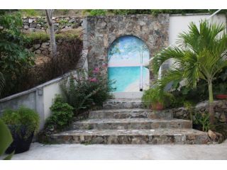book-st-john-luxury-vacation-suite-rentals-small-1